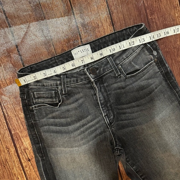 🔥 👖Parker Smith Women’s Jeans | Black Wash Frayed Hem Straight Leg | Size 27 - Picture 4 of 8